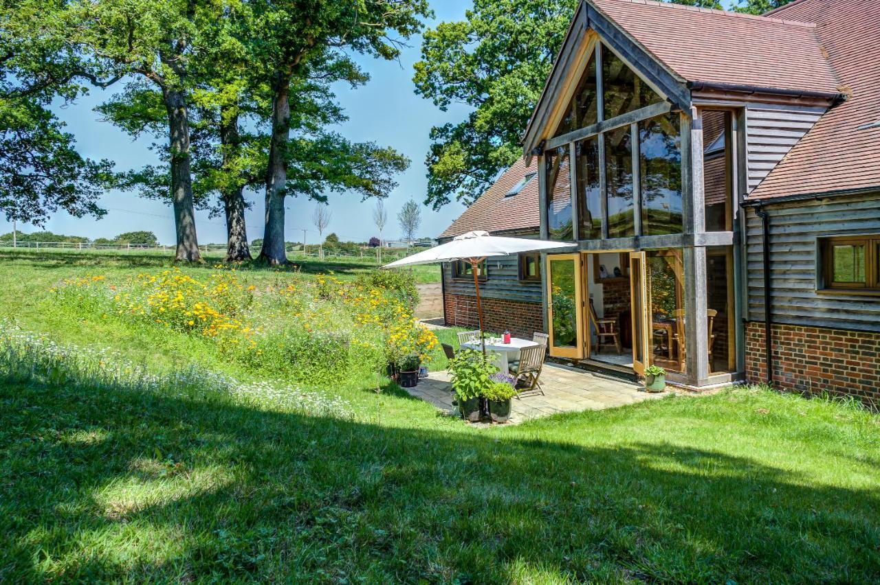 South Park Farm Barn Bed and Breakfast Andover Exteriör bild