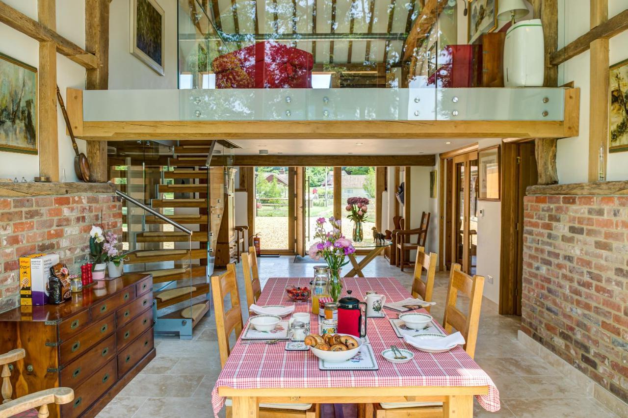 South Park Farm Barn Bed and Breakfast Andover Exteriör bild