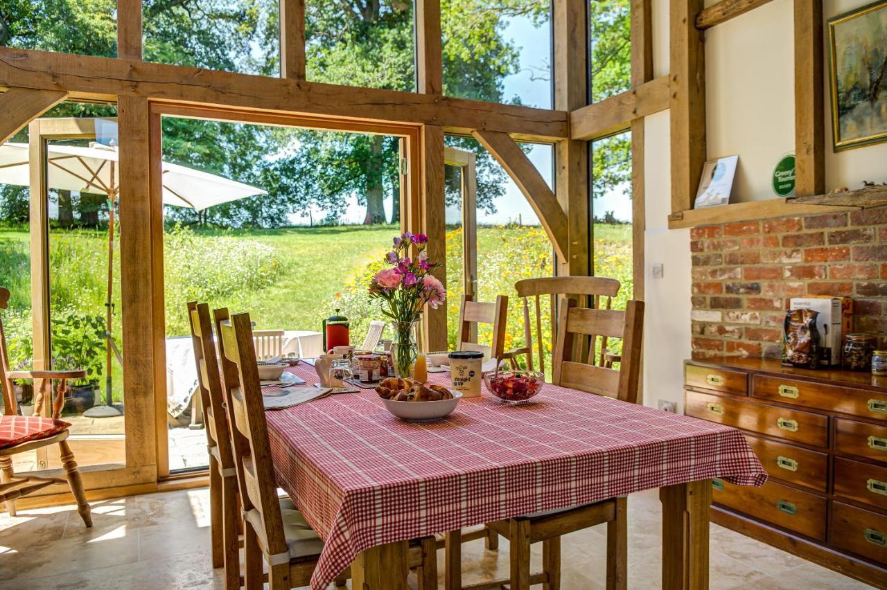 South Park Farm Barn Bed and Breakfast Andover Exteriör bild