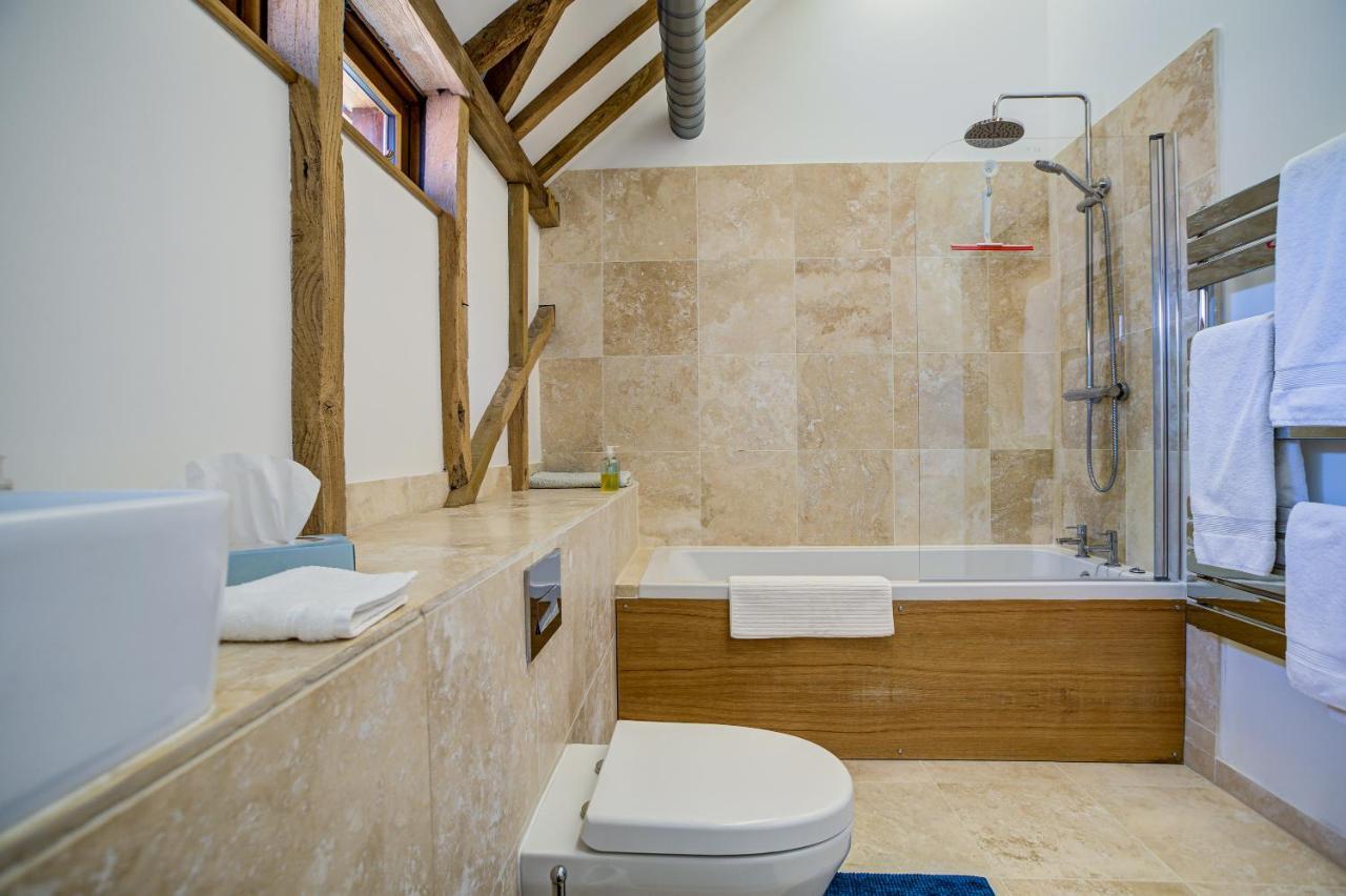 South Park Farm Barn Bed and Breakfast Andover Exteriör bild